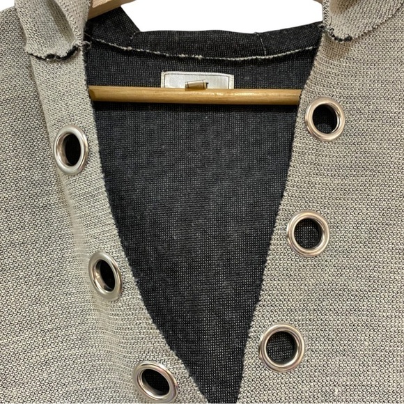 𝅺NYTT Hooded Knit Top or Swim Cover Up - Picture 3 of 4